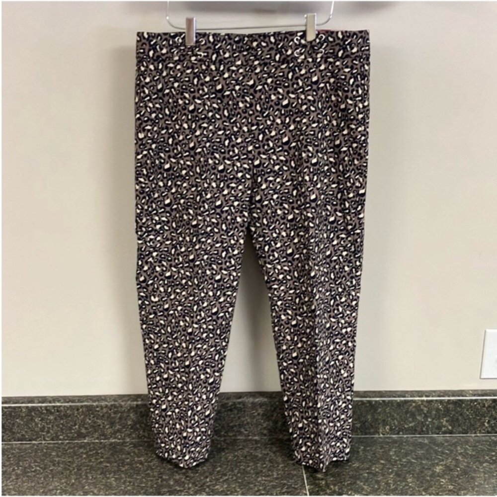 Rafaella sport animal print stretch capris nwt size 14